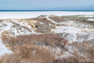 Step's Beach in Snow and Ice